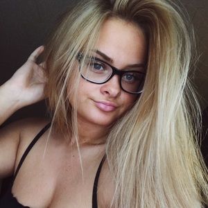 Meet your Posher, Lorien